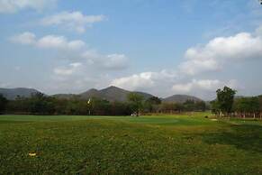 Sawang Resort Golf Club and Hotel