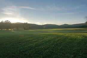 Sawang Resort Golf Club and Hotel