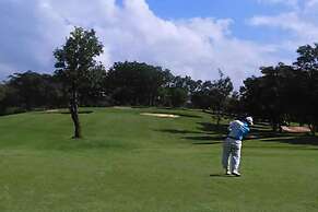 Sawang Resort Golf Club and Hotel