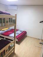 Housetay Guesthouse 2nd Branch - Hostel