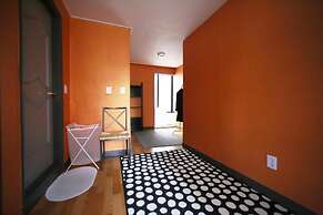 Housetay Guesthouse 2nd Branch - Hostel