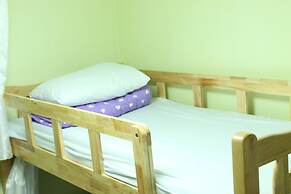 Housetay Guesthouse 2nd Branch - Hostel