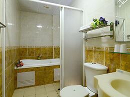 East of love homestay