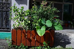 East of love homestay