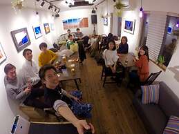IZA Enoshima Guesthouse&Bar - Hostel