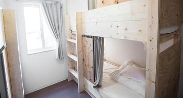 IZA Enoshima Guesthouse&Bar - Hostel