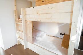 IZA Enoshima Guesthouse&Bar - Hostel