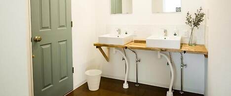 IZA Enoshima Guesthouse&Bar - Hostel