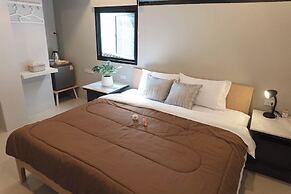 BnB98 Silom Hotel