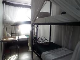 Arusha Backpackers Hotel - Hostel
