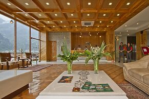 Snow Flakes Resort And Spa Centrally Heated Luxury Resort