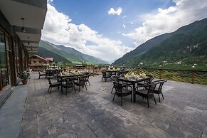 Snow Flakes Resort And Spa Centrally Heated Luxury Resort