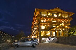 Snow Flakes Resort And Spa Centrally Heated Luxury Resort