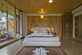 Snow Flakes Resort And Spa Centrally Heated Luxury Resort