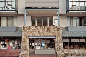 Nanook Thredbo Squatters Run