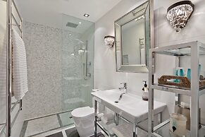 Nanook Thredbo Squatters Run