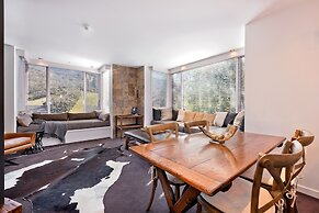 Nanook Thredbo Squatters Run