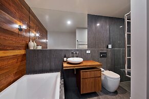 Nanook Thredbo Squatters Run