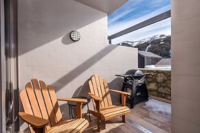 Nanook Thredbo Squatters Run