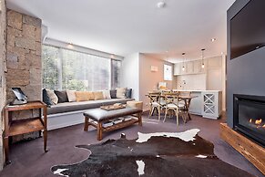 Nanook Thredbo Squatters Run