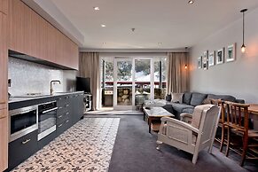 Nanook Thredbo Squatters Run