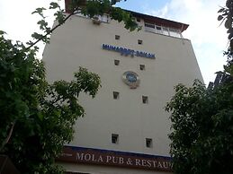 Mola Hotel