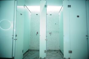 Borough Capsule Hostel Bali