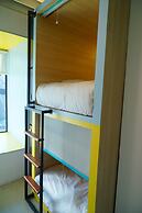 Borough Capsule Hostel Bali