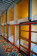 Borough Capsule Hostel Bali
