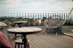 Borough Capsule Hostel Bali