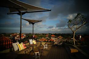 Borough Capsule Hostel Bali