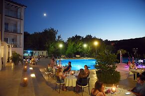 Premantura Resort - Hotel & Restaurant