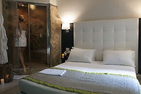 Roman Holidays Boutique Hotel