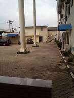 Senators Suites and Towers