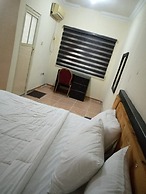 Senators Suites and Towers