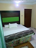 Senators Suites and Towers