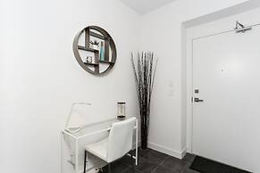 Platinum Suites - Incredible CN Tower View