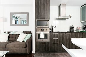 Platinum Suites - Incredible CN Tower View