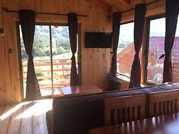 Los Quenes River Lodge