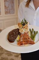 The Fredonia Hotel and Convention Center