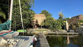 Posada Lulú La Bruja Bacalar