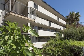 Celina's Ocean View Studio - Adults Only