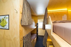 Tahuna Pod Hostel