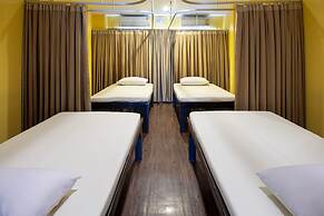 128 Room And Massage