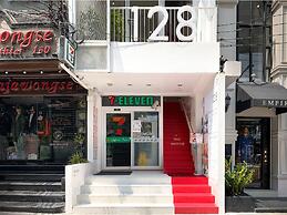 128 Room And Massage