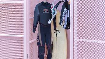 Hot Cross Point SANTA MONICA