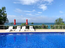 Hot Cross Point SANTA MONICA