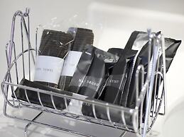 Hot Cross Point SANTA MONICA