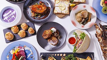 Hot Cross Point SANTA MONICA