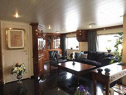 Crossgates Hotelship Messe - Köln